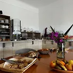 La Petite Boheme