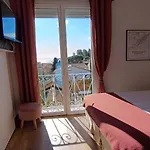 Szálloda La Petite Boheme