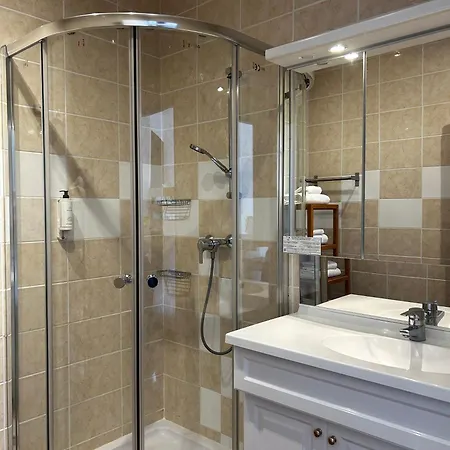 Hotell La Petite Boheme Le Lavandou