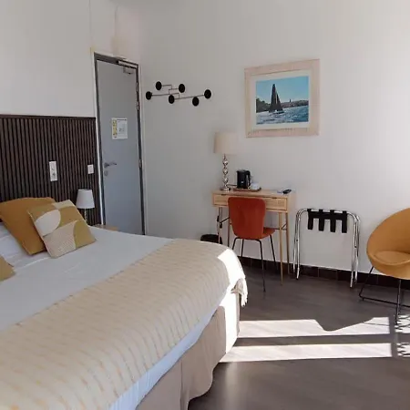 Hotel La Petite Bohème Le Lavandou