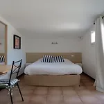 La Petite Boheme Le Lavandou