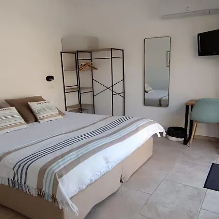 Hotel La Petite Boheme 3*