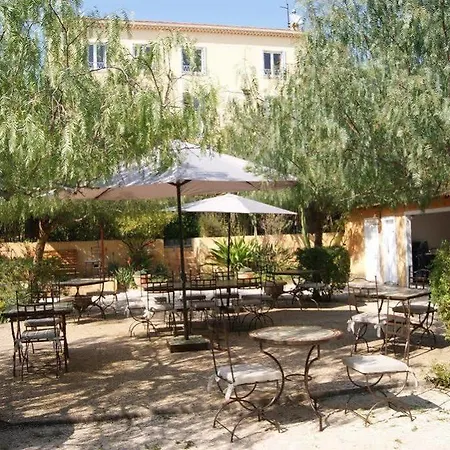 La Petite Bohème 3* Le Lavandou