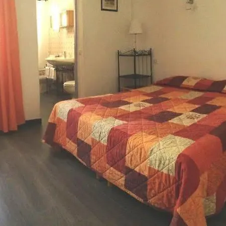 La Petite Bohème 3* Le Lavandou