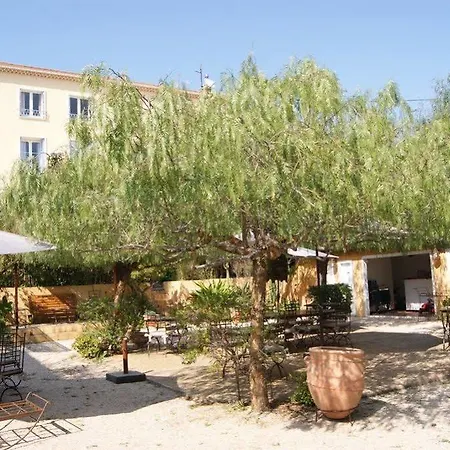 La Petite Boheme Hotel Le Lavandou