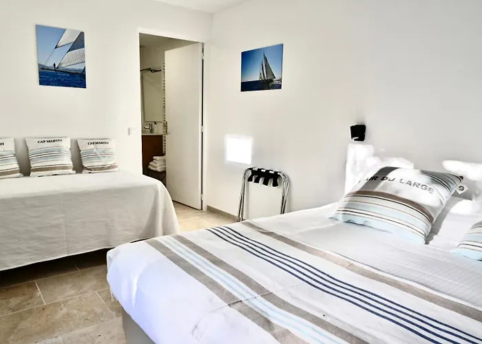 Hotel La Petite Boheme 3*