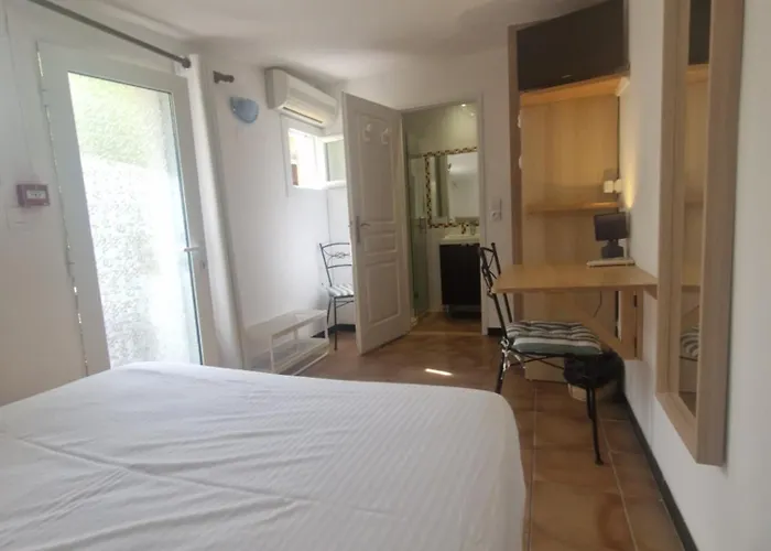 La Petite Boheme 3* Le Lavandou