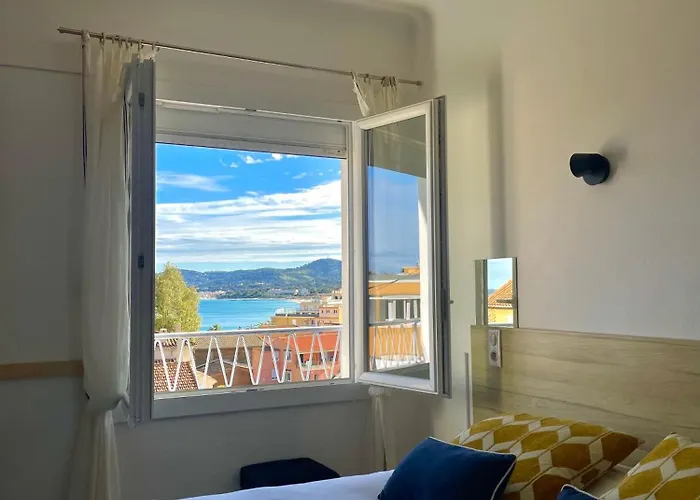 小波希米亚酒店 3*