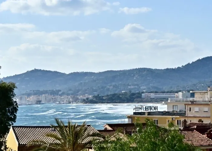 La Petite Boheme Le Lavandou