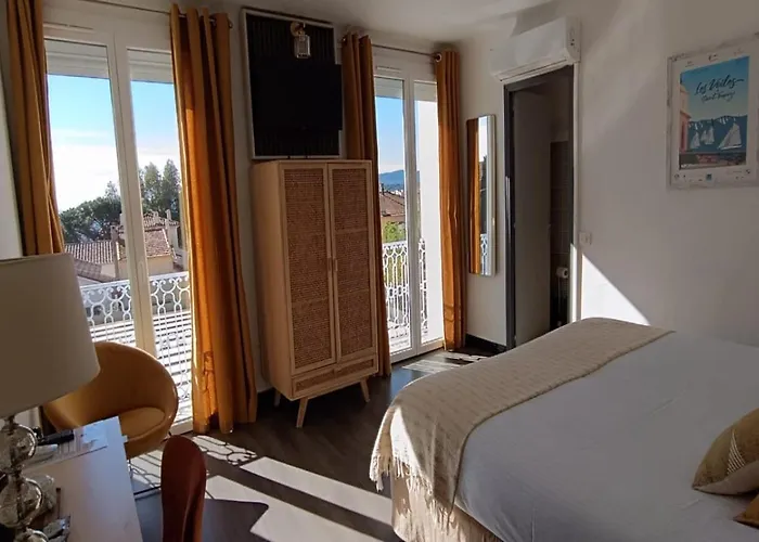 La Petite Boheme Le Lavandou